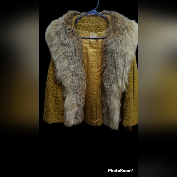 Vintage 100% Wool with Fur Jacket 🧥 no sleeves Size M - Picture 2 of 12